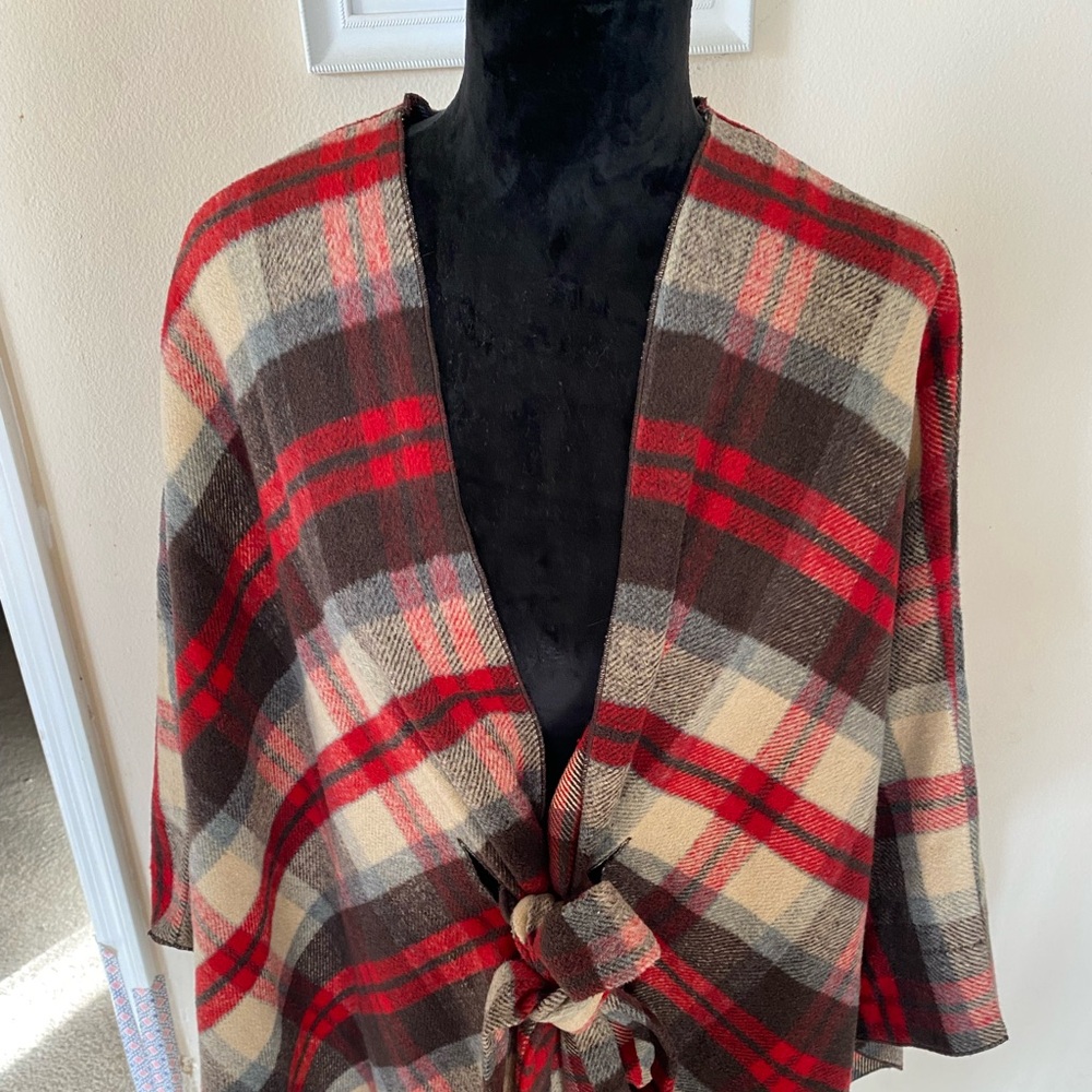 Plaid Breeze Plaid Poncho Red (S)